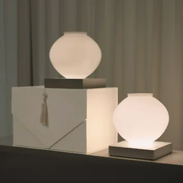 Frosted Moon Oval Lamp